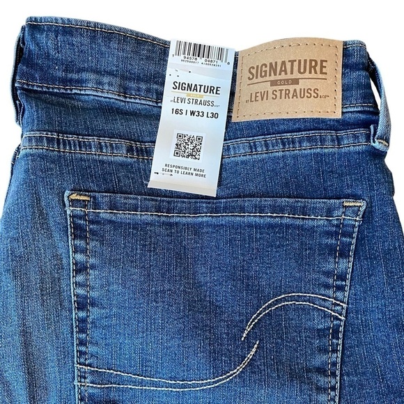 Levis Strauss Signature size 16S 33/30 New with Tags medium wash bootcut midrise - Picture 4 of 7